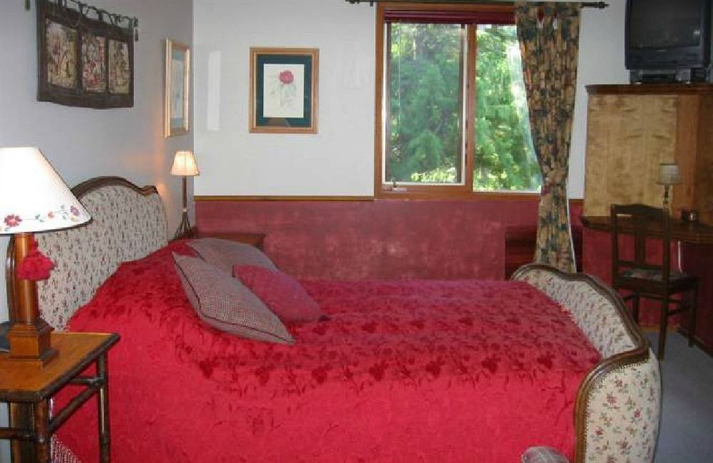 Inn At Clifftop Lane Bed And Breakfast Whistler Luaran gambar